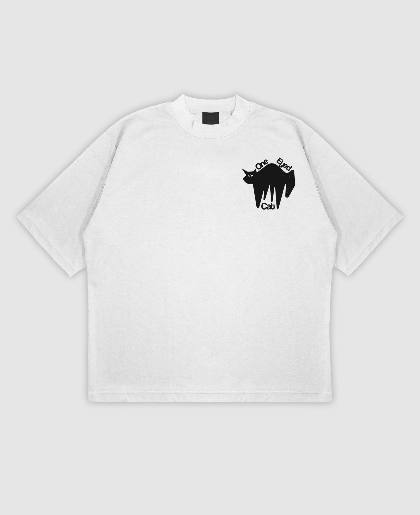 OVERSIZE ONE EYED CAT T-SHIRT